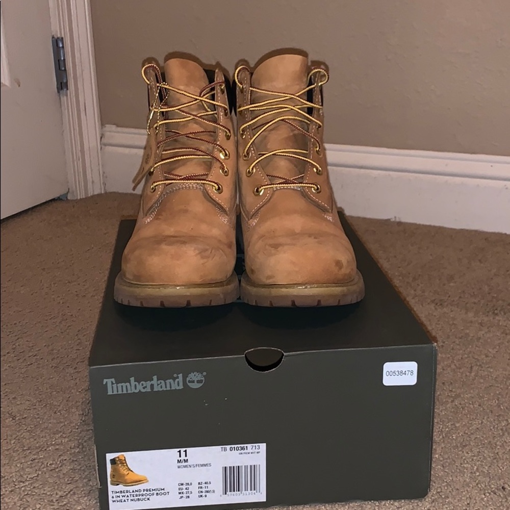 Gently worn Timberland Premium Wheat Nubuck Boots